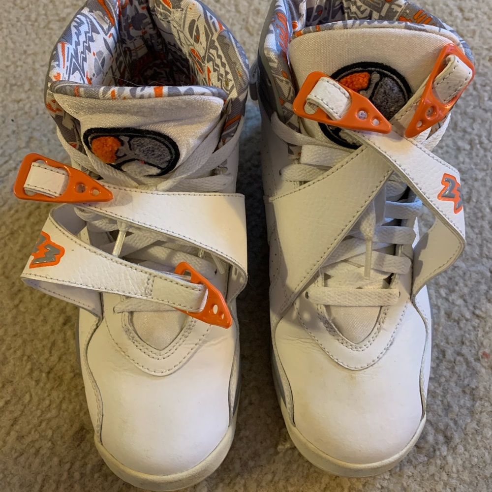 Air Jordan Bugs Bunny 8’s